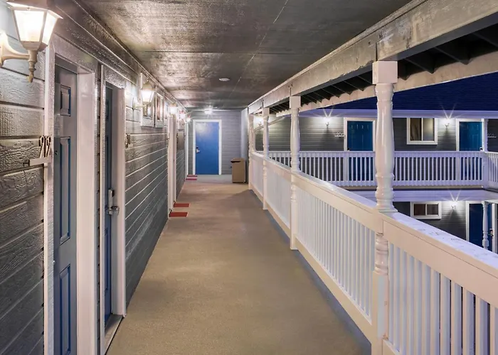 Creekside Inn Downtown