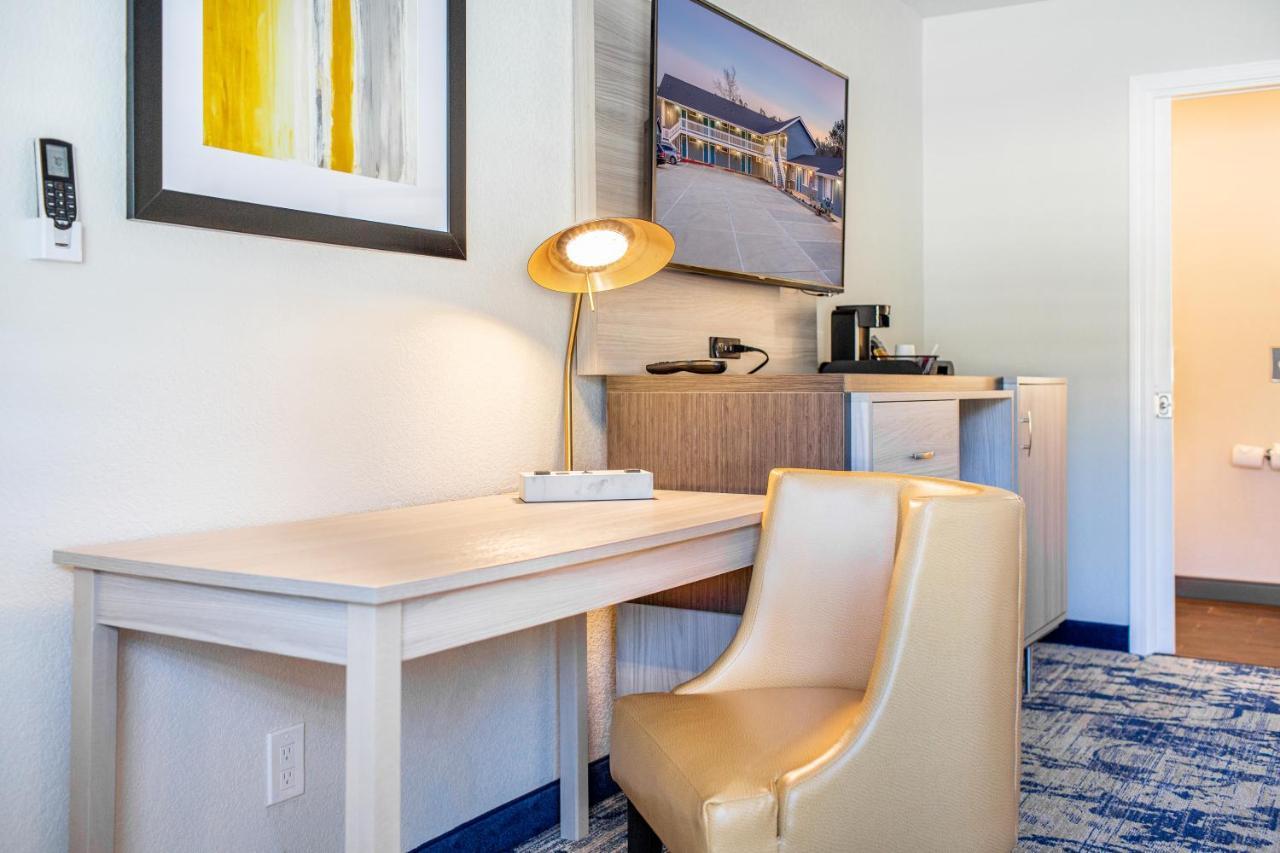 Inn Creekside Downtown 3*